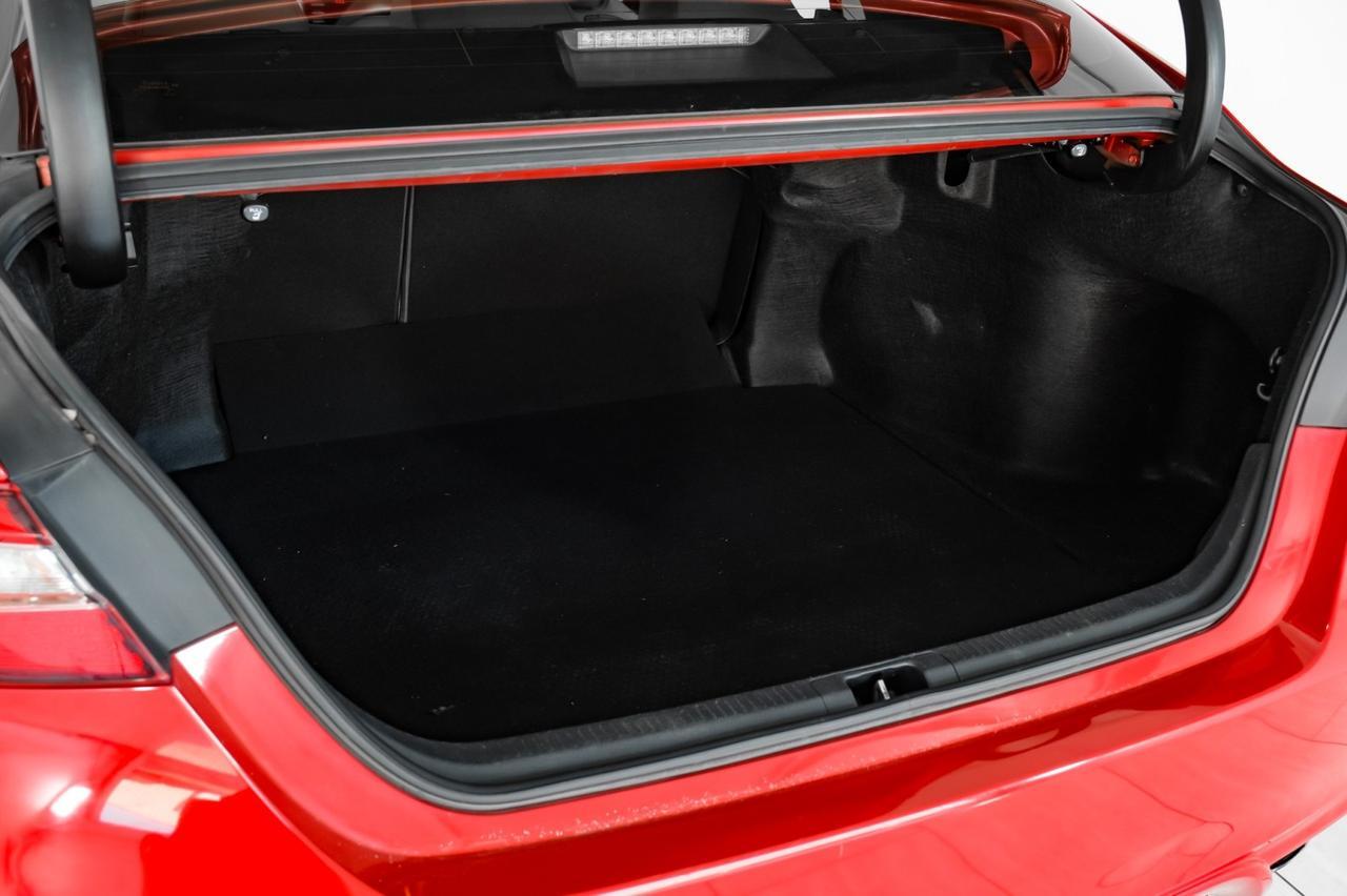 2019 Toyota Camry SE TOYOTA SAFETY SENSE LEATHER/CLOTH SEATS REAR CAMERA POWER DRIVER SEAT Carrollton TX