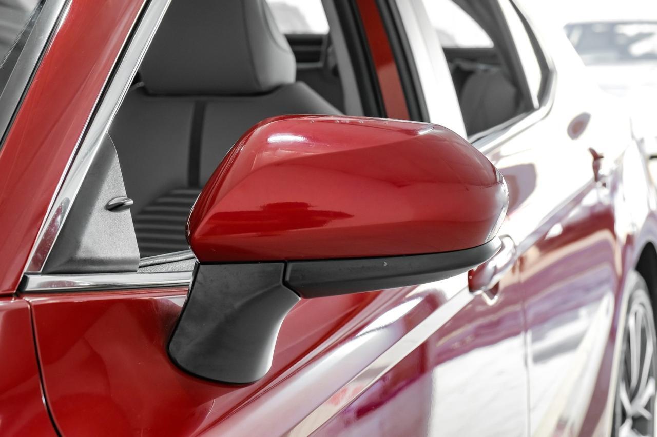 2019 Toyota Camry SE TOYOTA SAFETY SENSE LEATHER/CLOTH SEATS REAR CAMERA POWER DRIVER SEAT Carrollton TX