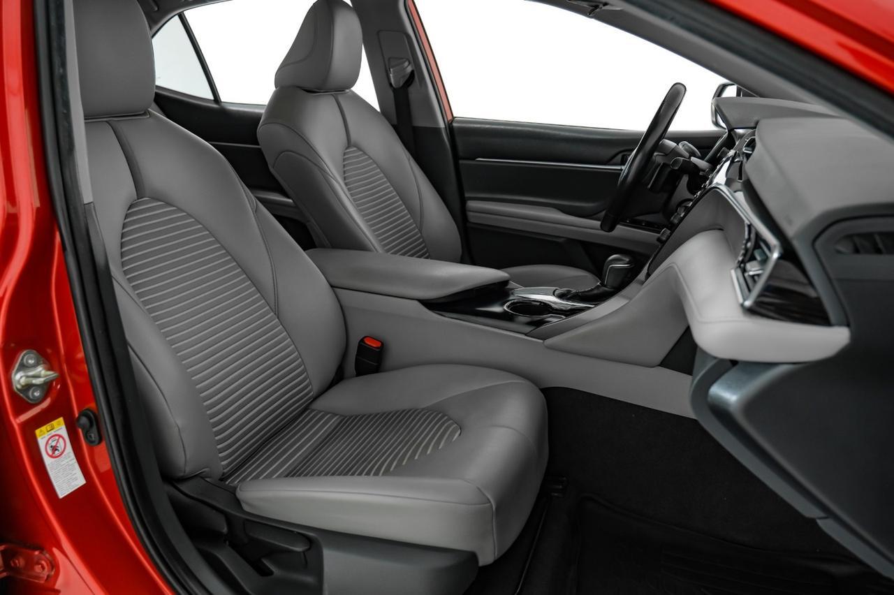 2019 Toyota Camry SE TOYOTA SAFETY SENSE LEATHER/CLOTH SEATS REAR CAMERA POWER DRIVER SEAT Carrollton TX