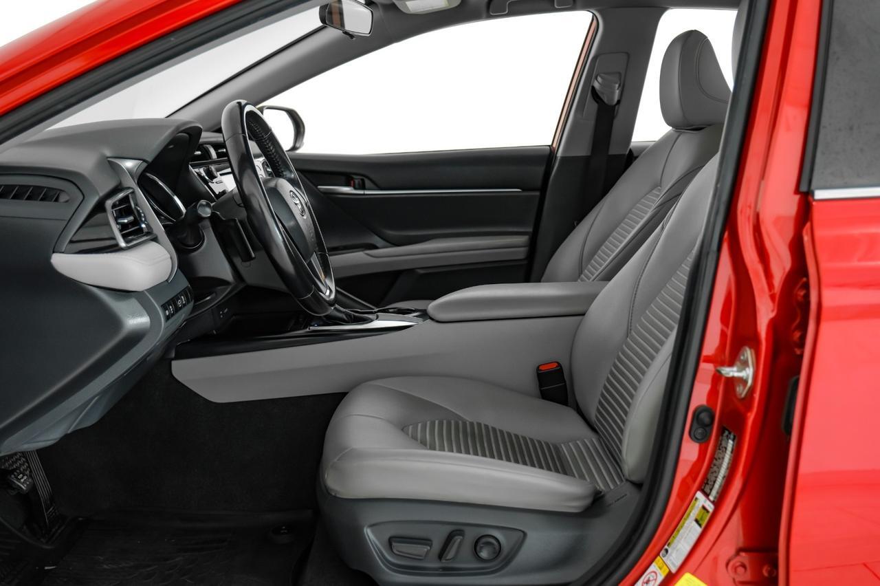 2019 Toyota Camry SE TOYOTA SAFETY SENSE LEATHER/CLOTH SEATS REAR CAMERA POWER DRIVER SEAT Carrollton TX