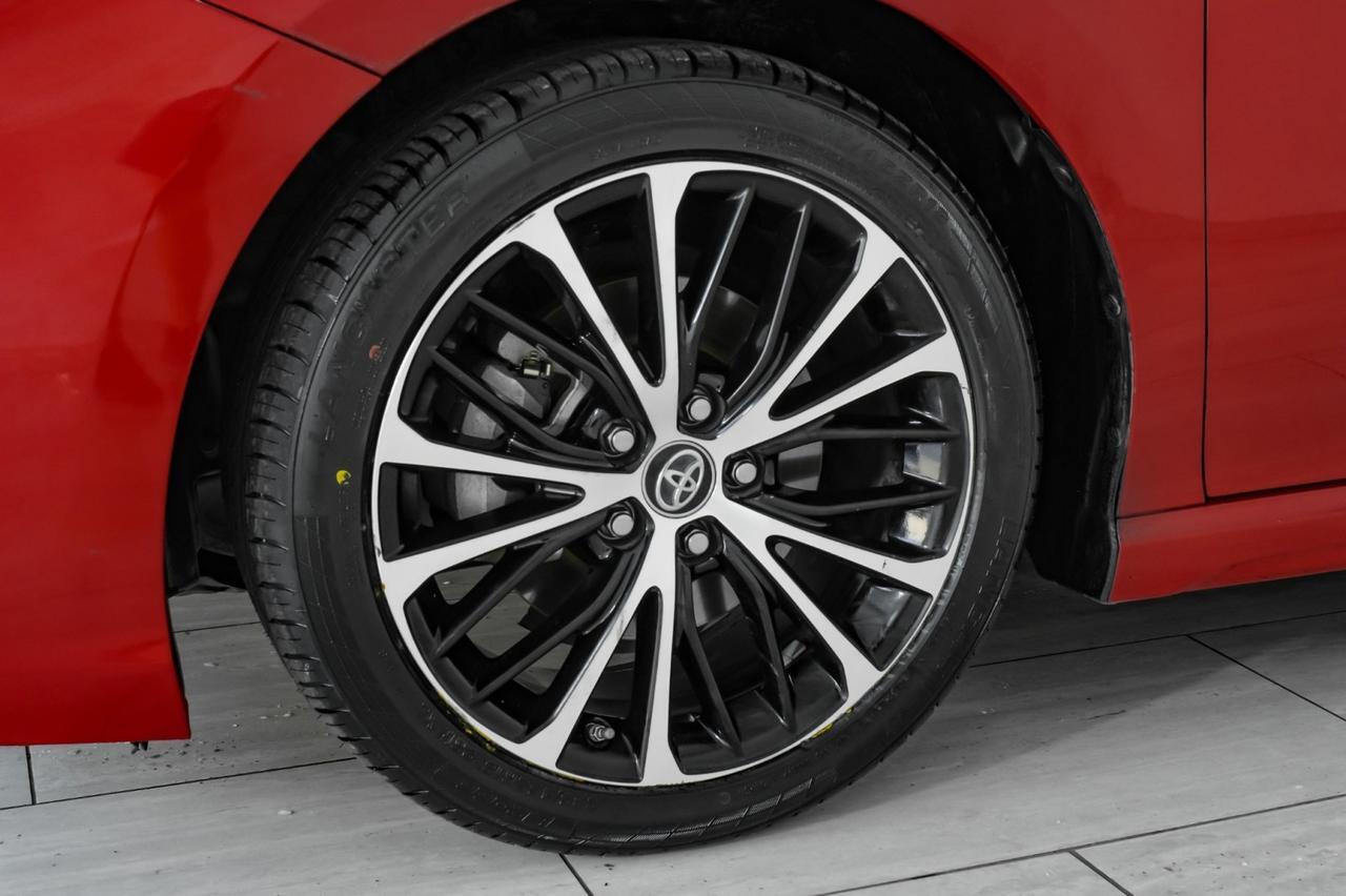 2019 Toyota Camry SE TOYOTA SAFETY SENSE LEATHER/CLOTH SEATS REAR CAMERA POWER DRIVER SEAT Carrollton TX