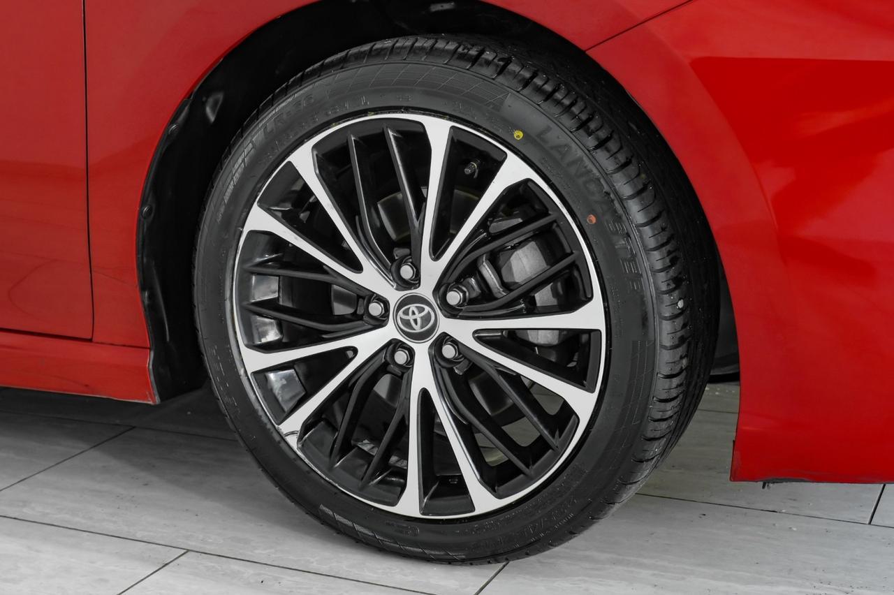 2019 Toyota Camry SE TOYOTA SAFETY SENSE LEATHER/CLOTH SEATS REAR CAMERA POWER DRIVER SEAT Carrollton TX