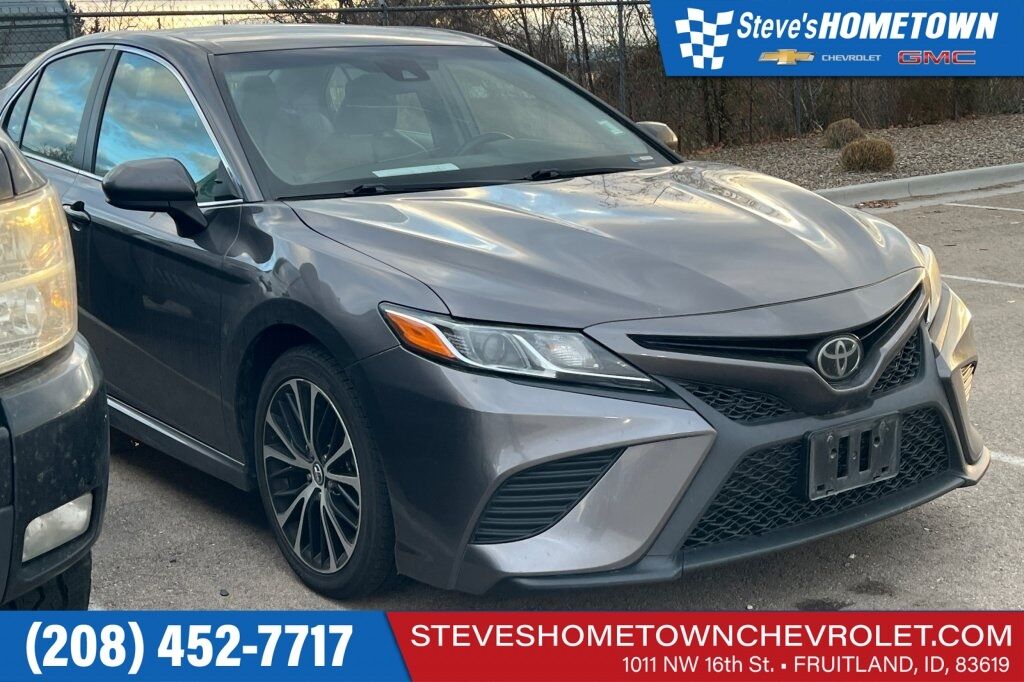 2019 Toyota Camry SE