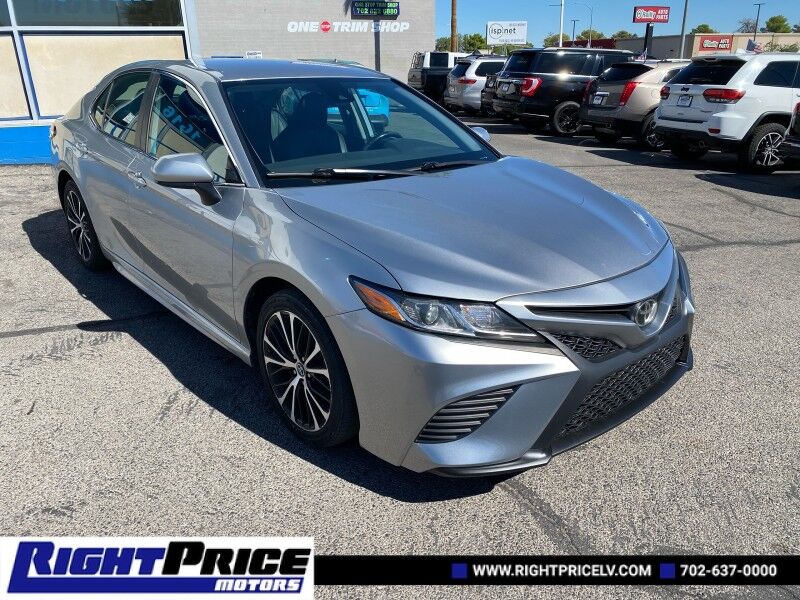 2019 Toyota Camry XLE photo 7