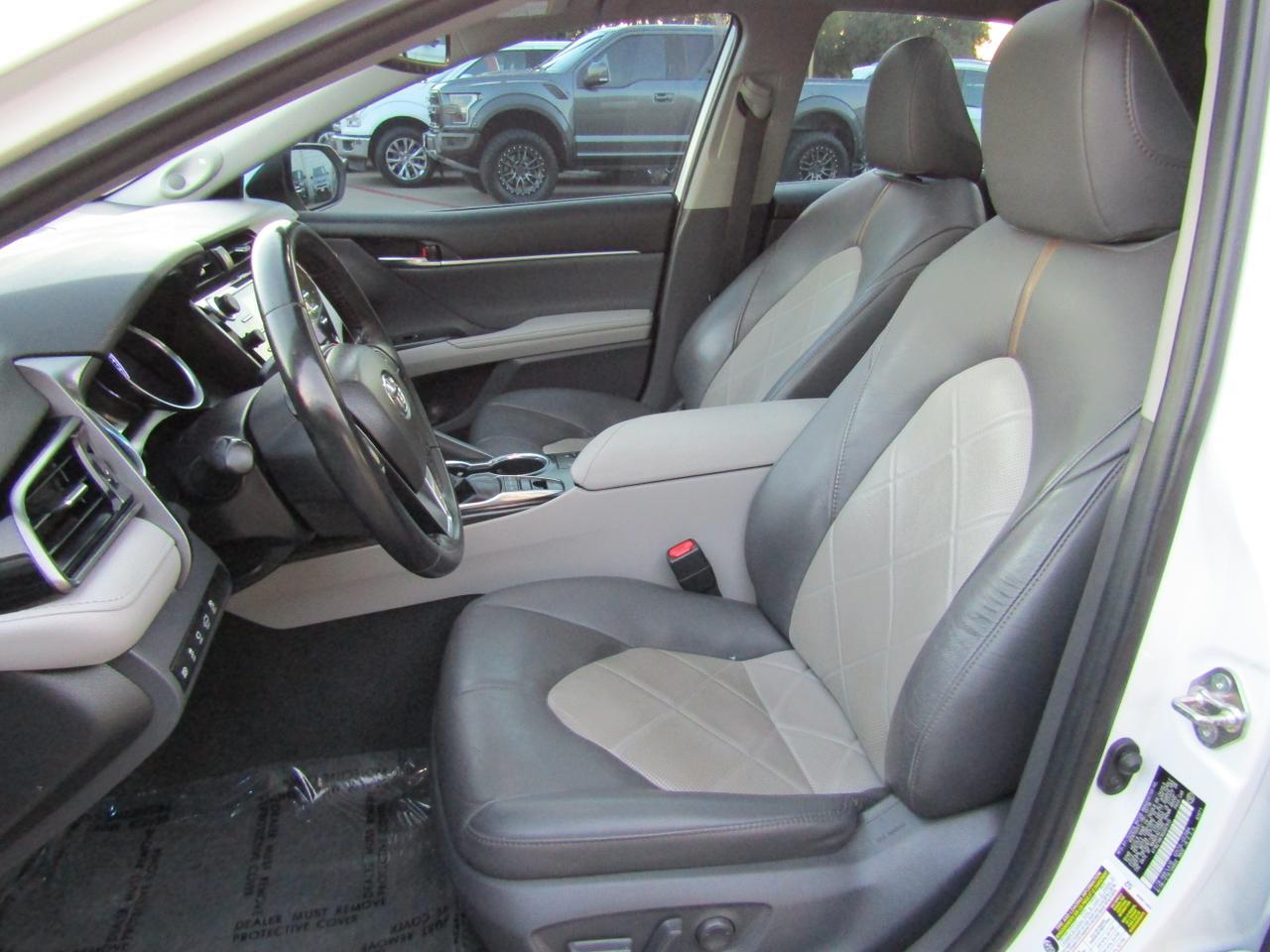 2019 Toyota Camry XLE V6 Auto (Natl) Grand Prairie TX