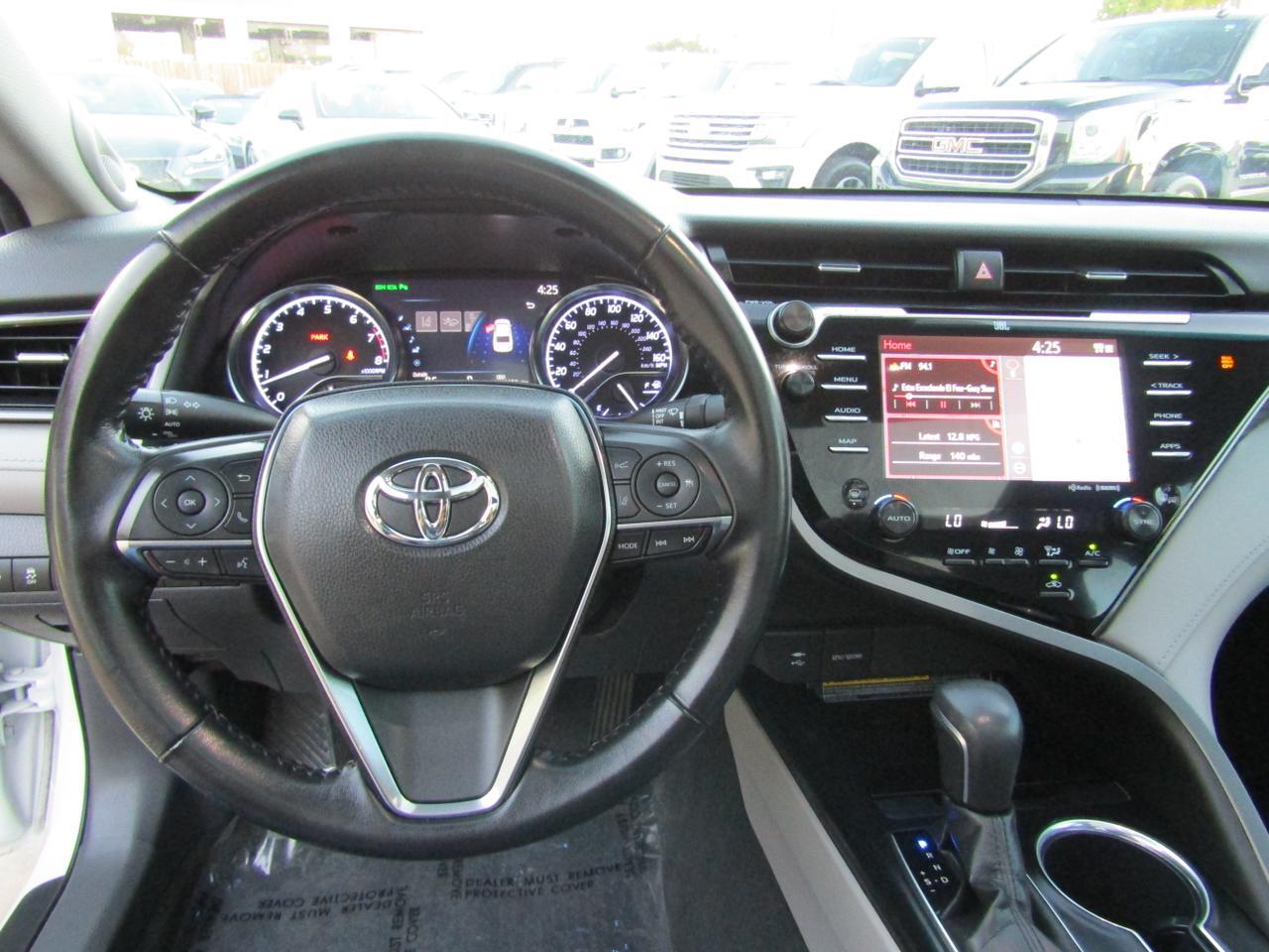 2019 Toyota Camry XLE V6 Auto (Natl) Grand Prairie TX