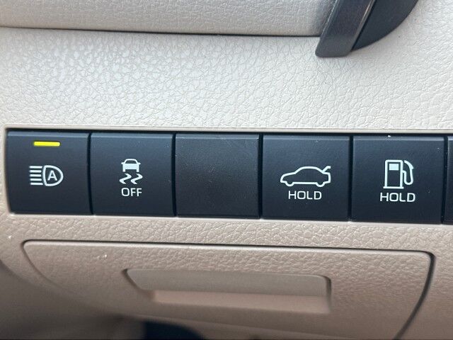 2019 Toyota Camry XLE Worcester MA
