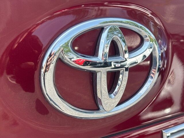 2019 Toyota Camry XLE Worcester MA