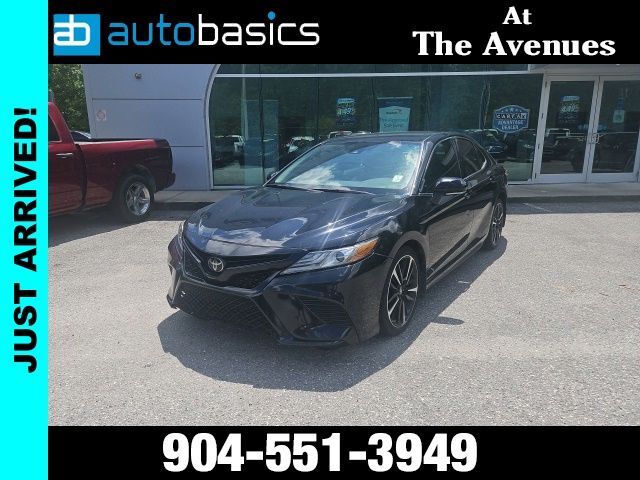 2019 Toyota Camry 2.5 Auto XSE's photo