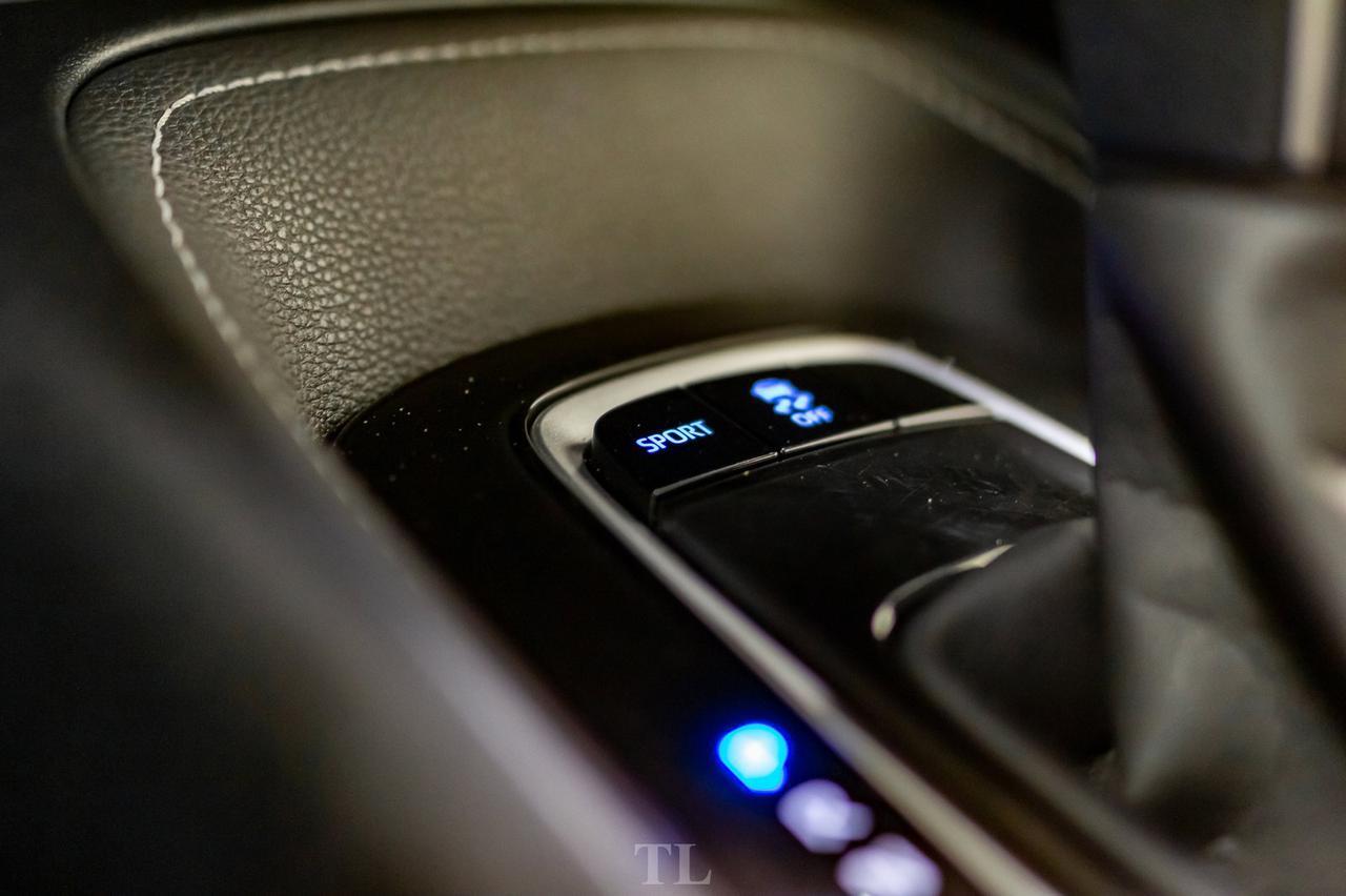 2019 Toyota Corolla Hatchback XSE Leather Nav BCam Red Deer AB