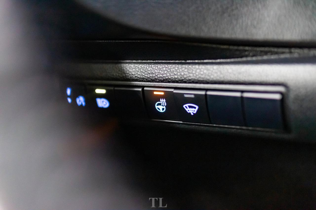 2019 Toyota Corolla Hatchback XSE Leather Nav BCam Red Deer AB