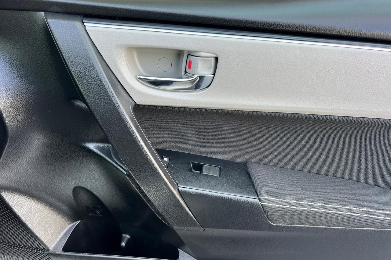 2019 Toyota Corolla LE Roseville CA