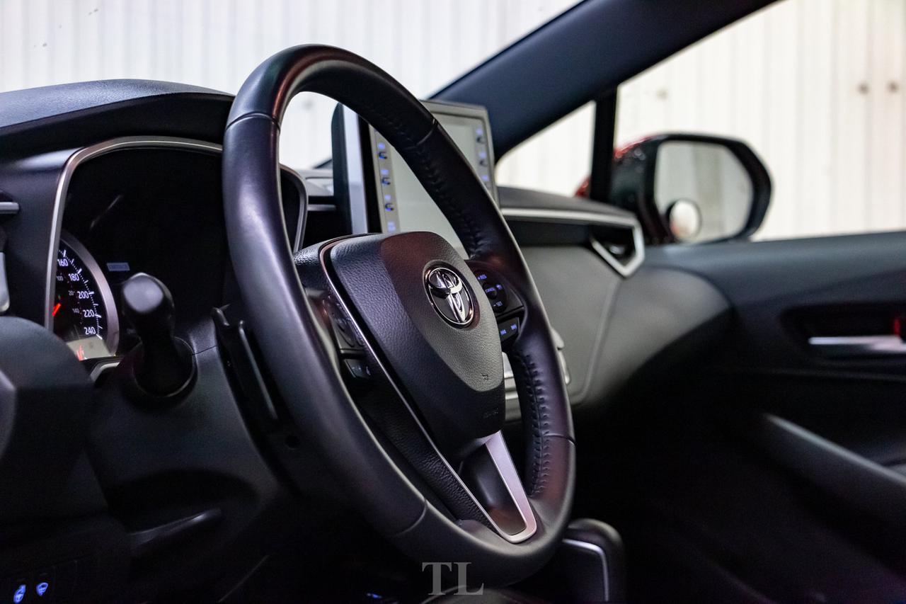 2019 Toyota Corolla SE Hatchback BCam Bluetooth Red Deer AB