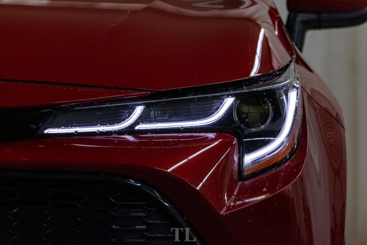 2019 Toyota Corolla SE Hatchback BCam Bluetooth Red Deer AB