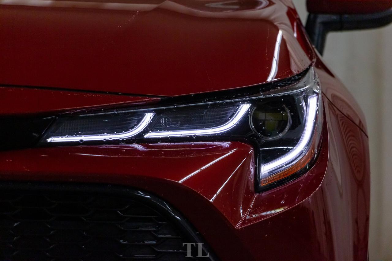 2019 Toyota Corolla SE Hatchback BCam Bluetooth Red Deer AB