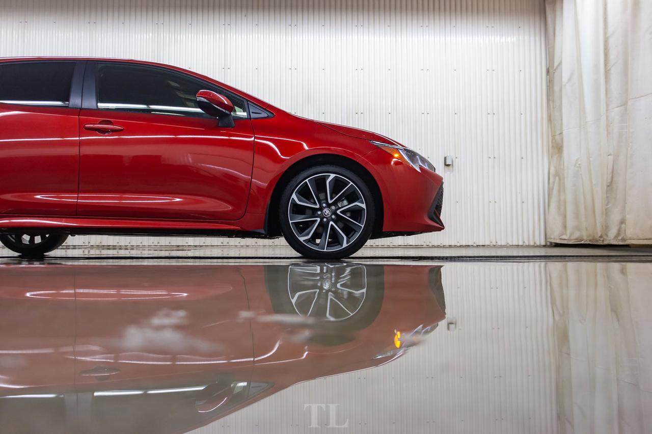 2019 Toyota Corolla SE Hatchback BCam Bluetooth Red Deer AB