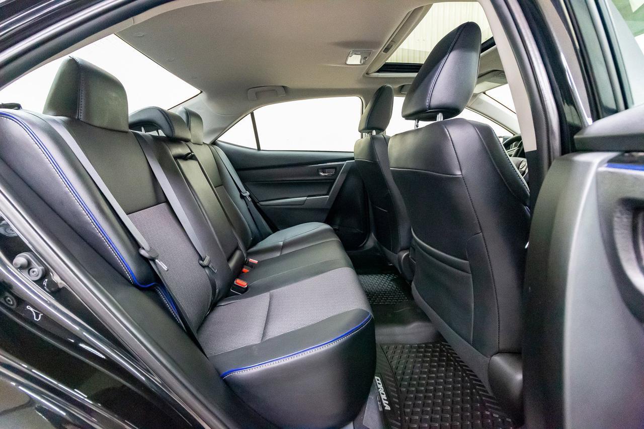 2019 Toyota Corolla SE Leatherette Roof BCam Red Deer AB