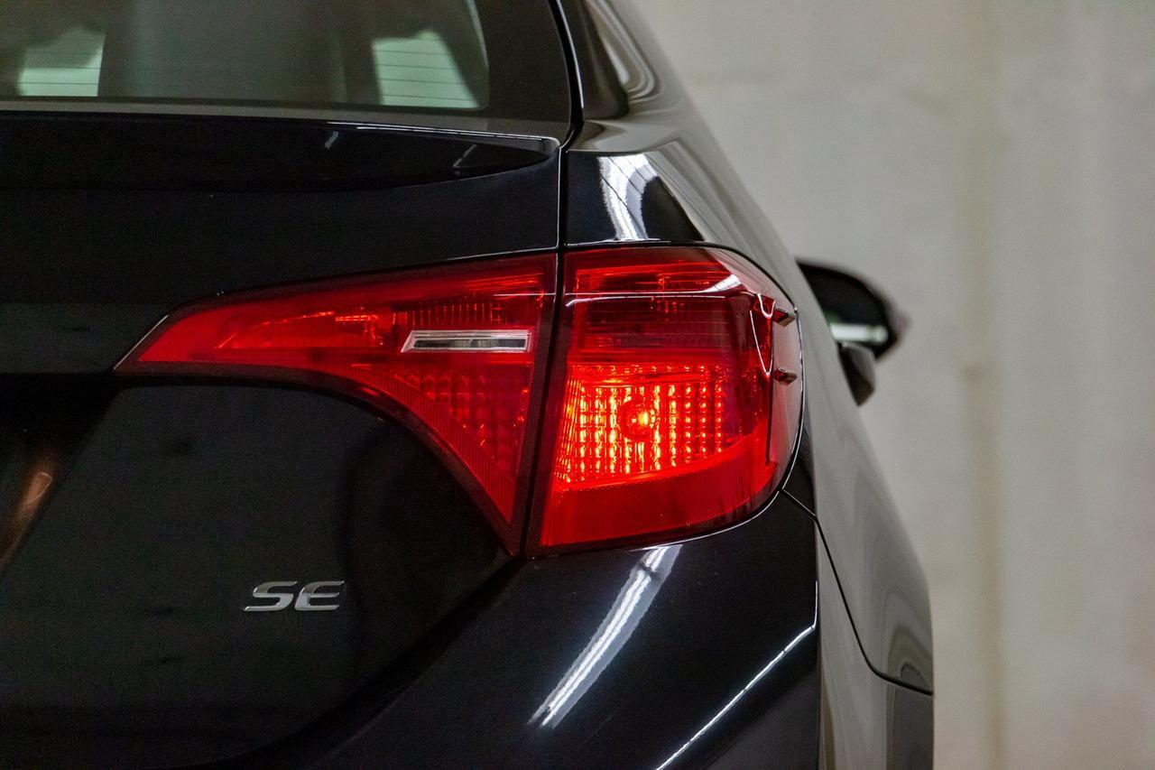 2019 Toyota Corolla SE Red Deer AB