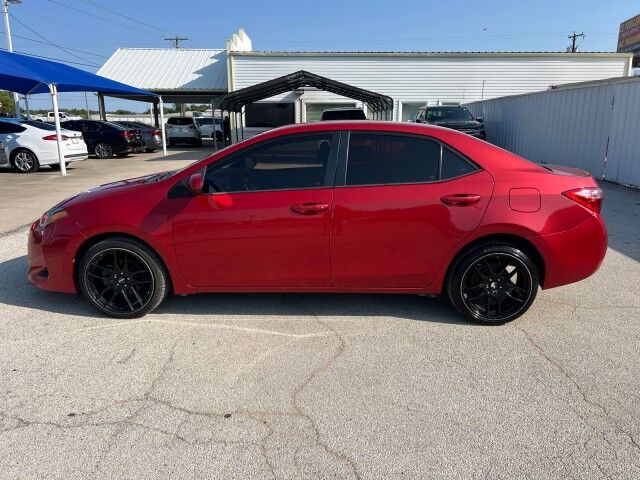 2019 Toyota Corolla XLE Gainesville TX