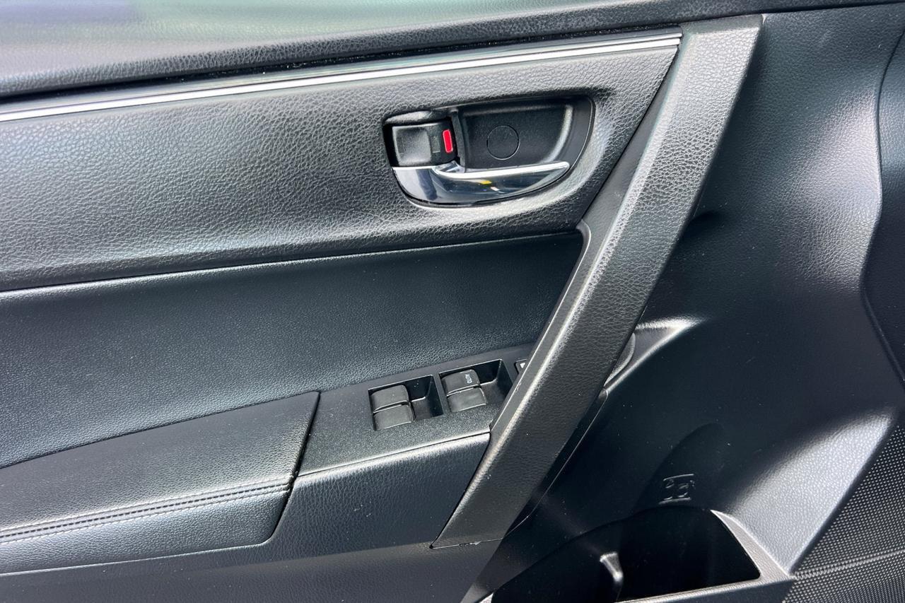 2019 Toyota Corolla XLE Roseville CA