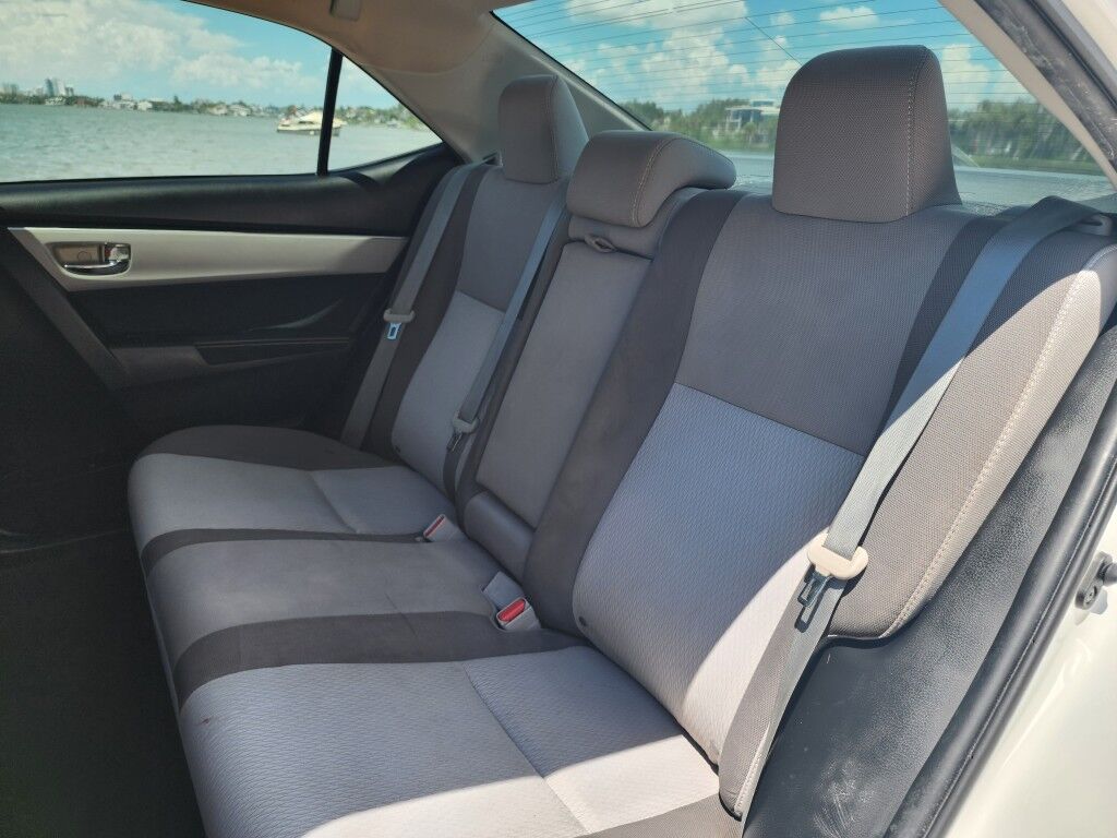2019 Toyota Corolla XLE~ACCIDENT AVOIDANCE SYSTEMS~ADAPTIVE CRUISE CONTROL~BLUETOOTH~HEATED SIDE MIRRORS Sarasota FL