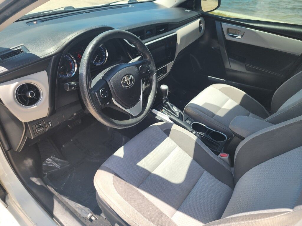 2019 Toyota Corolla XLE~ACCIDENT AVOIDANCE SYSTEMS~ADAPTIVE CRUISE CONTROL~BLUETOOTH~HEATED SIDE MIRRORS Sarasota FL