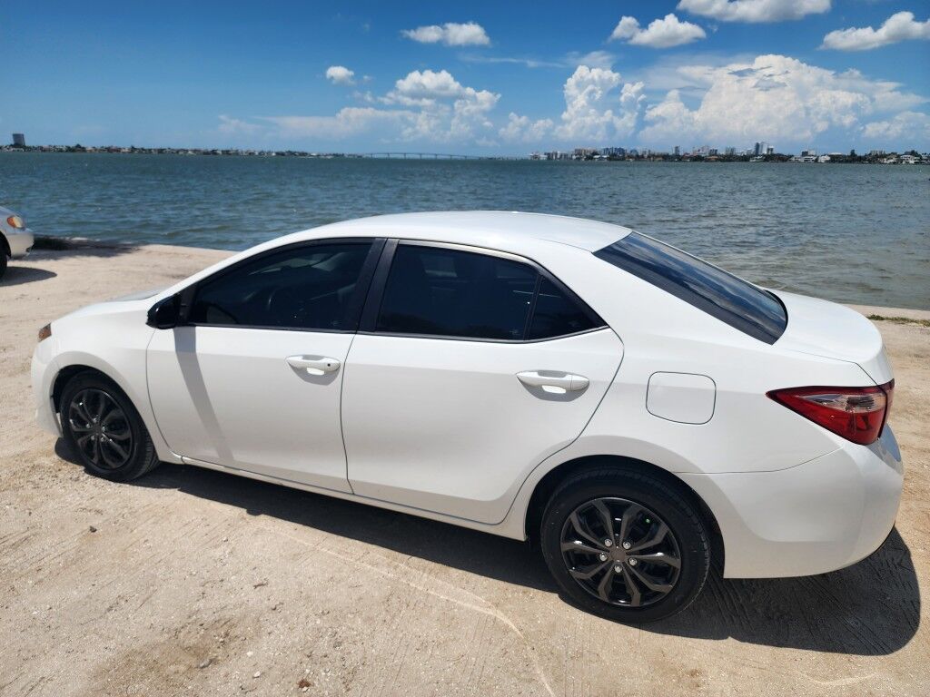 2019 Toyota Corolla XLE~ACCIDENT AVOIDANCE SYSTEMS~ADAPTIVE CRUISE CONTROL~BLUETOOTH~HEATED SIDE MIRRORS Sarasota FL