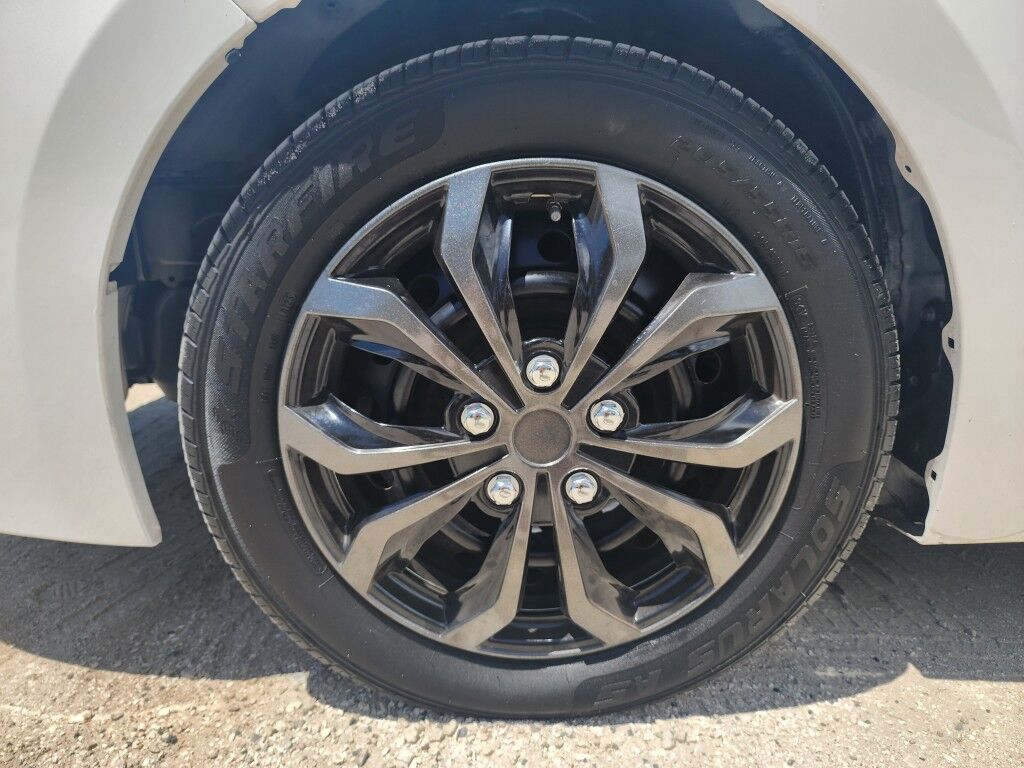 2019 Toyota Corolla XLE~ACCIDENT AVOIDANCE SYSTEMS~ADAPTIVE CRUISE CONTROL~BLUETOOTH~HEATED SIDE MIRRORS Sarasota FL