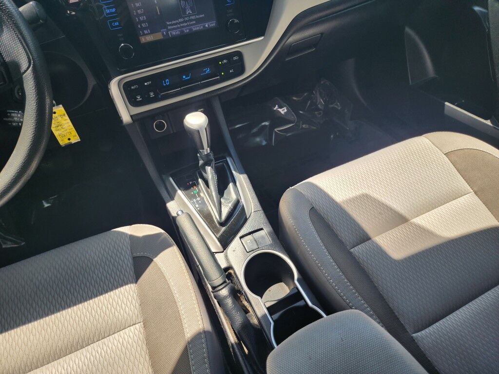 2019 Toyota Corolla XLE~ACCIDENT AVOIDANCE SYSTEMS~ADAPTIVE CRUISE CONTROL~BLUETOOTH~HEATED SIDE MIRRORS Sarasota FL