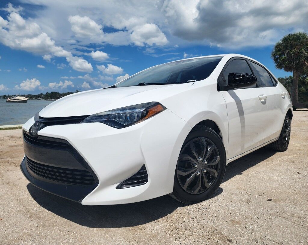 2019 Toyota Corolla XLE~ACCIDENT AVOIDANCE SYSTEMS~ADAPTIVE CRUISE CONTROL~BLUETOOTH~HEATED SIDE MIRRORS Sarasota FL