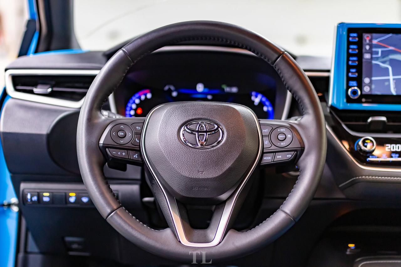 2019 Toyota Corolla XSE Hatchback Nav BCam Red Deer AB