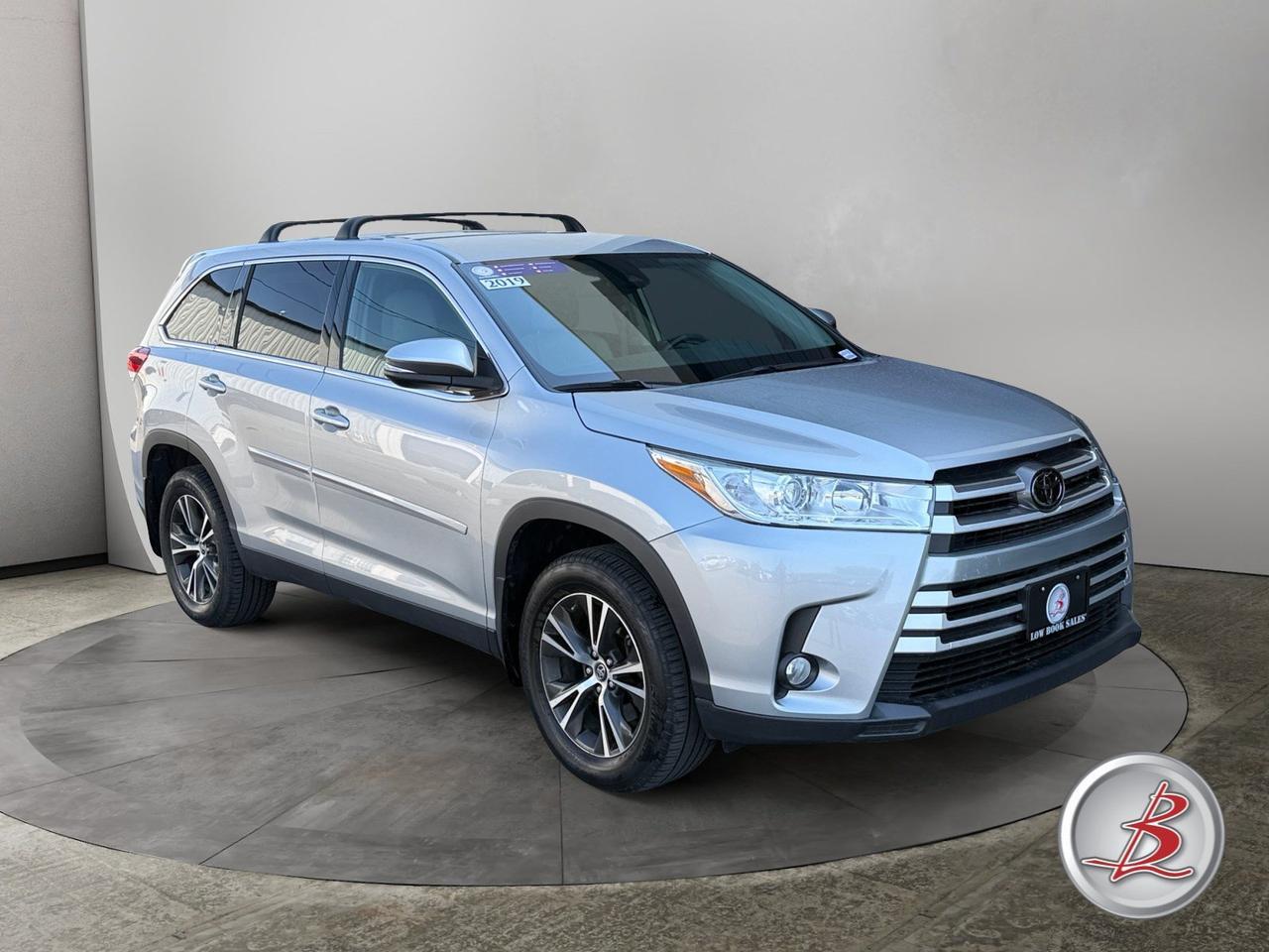 2019 Toyota HIGHLANDER LE Plus