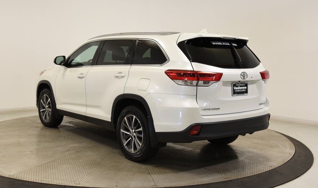 2019 Toyota Highlander Akron