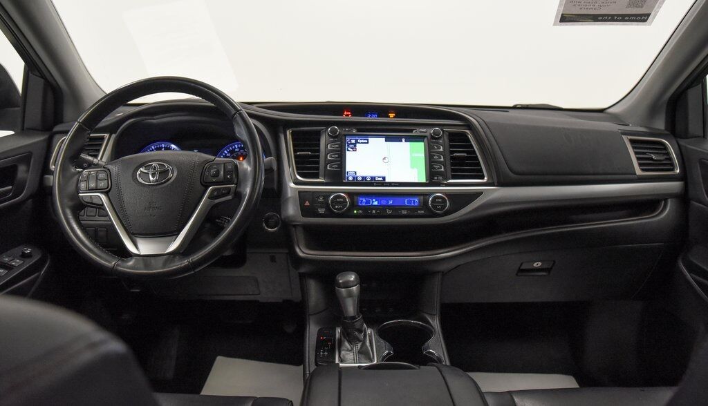 2019 Toyota Highlander Akron