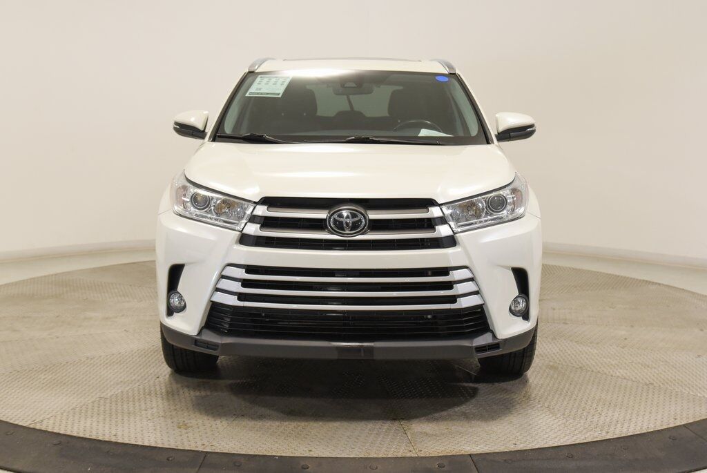 2019 Toyota Highlander Akron