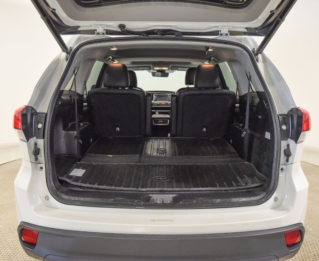 2019 Toyota Highlander Akron