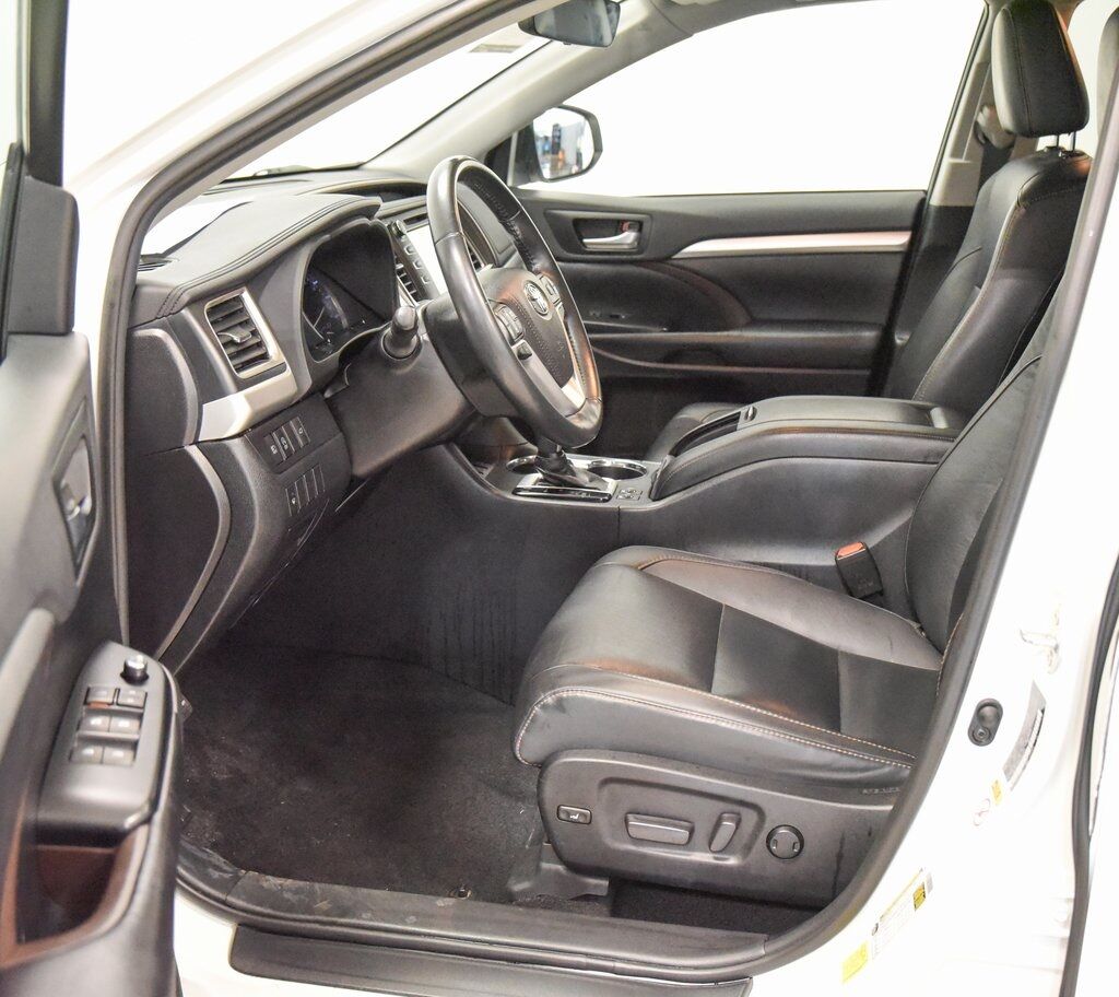 2019 Toyota Highlander Akron