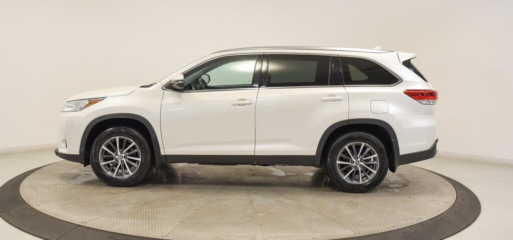 2019 Toyota Highlander Akron