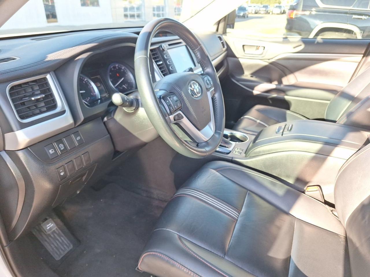 2019 Toyota Highlander Hurst TX