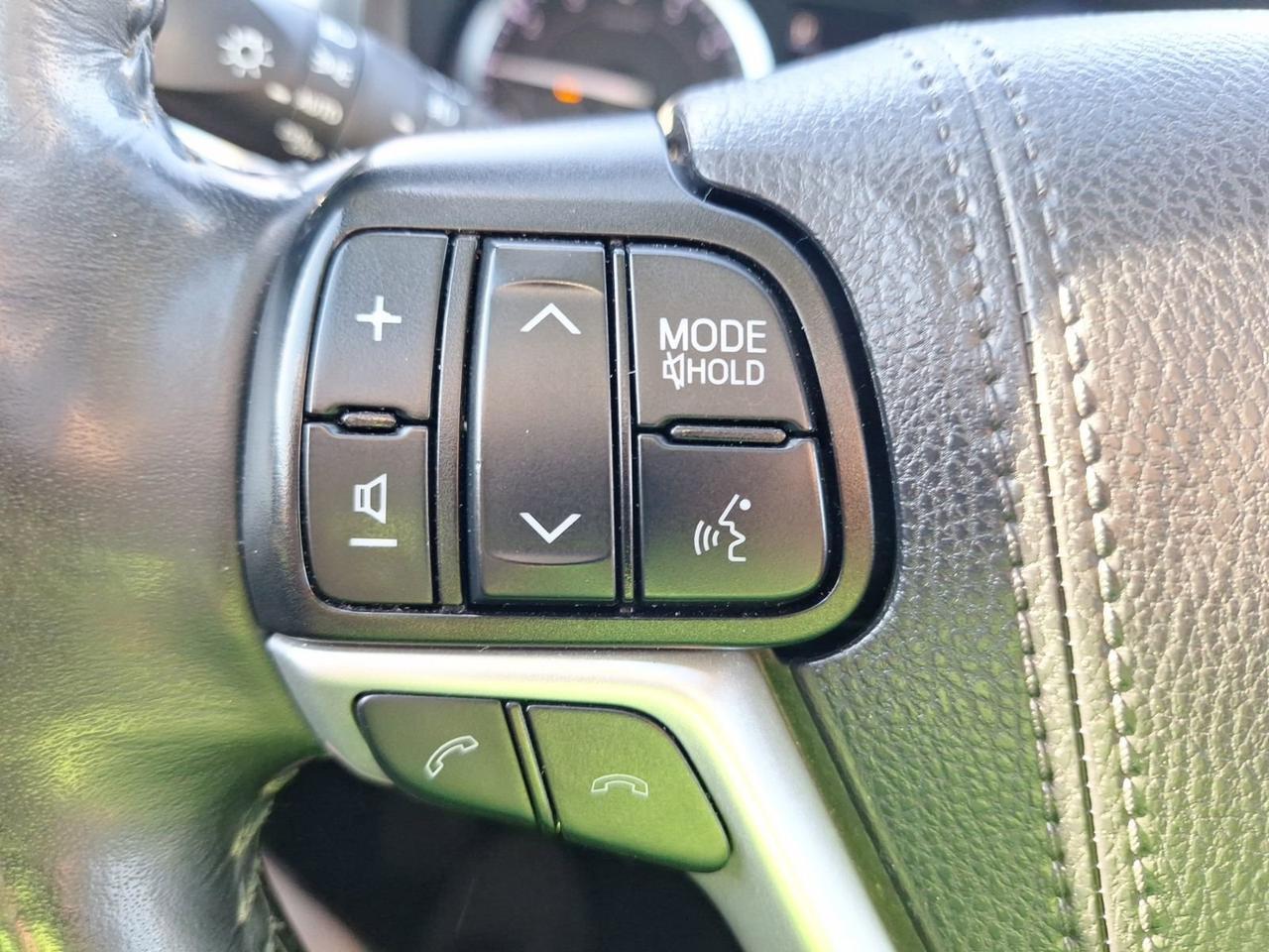 2019 Toyota Highlander Hurst TX