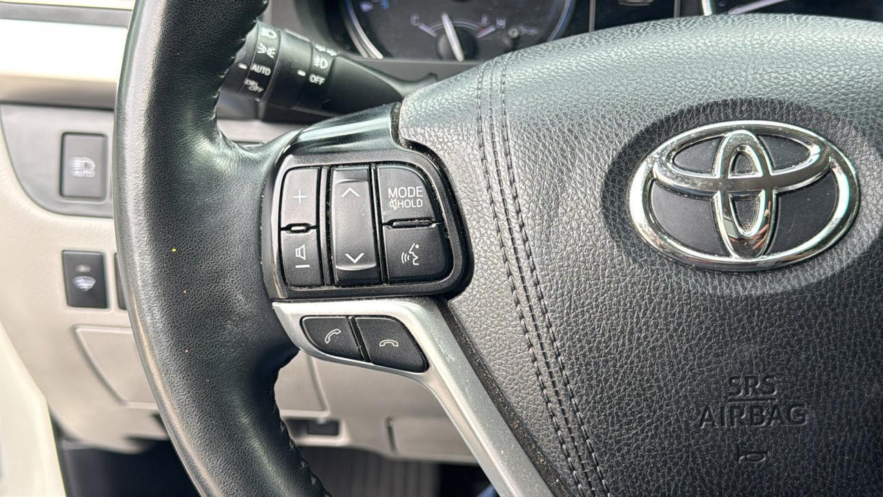 2019 Toyota Highlander  Selma TX