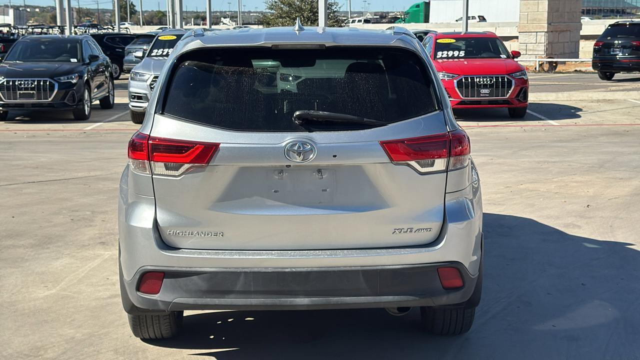 2019 Toyota Highlander  Selma TX