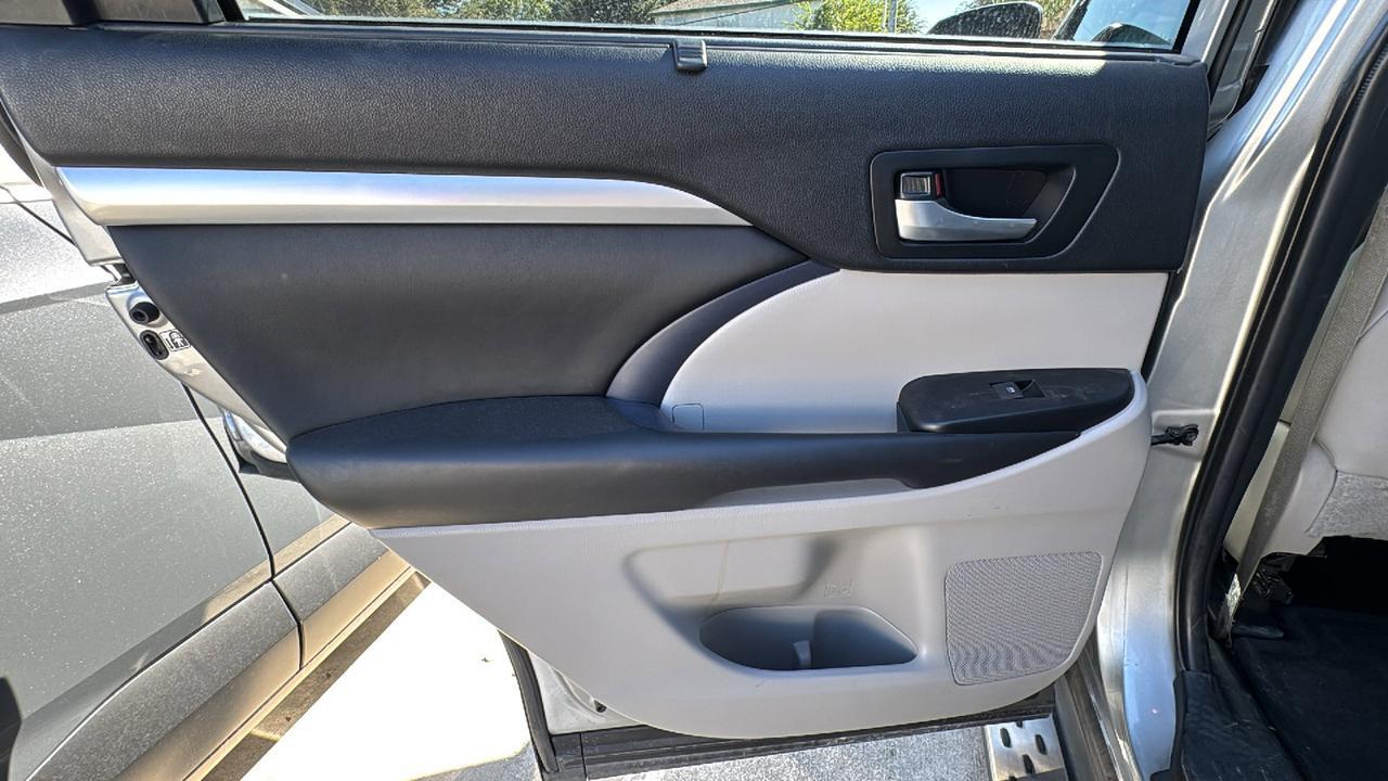 2019 Toyota Highlander  Selma TX