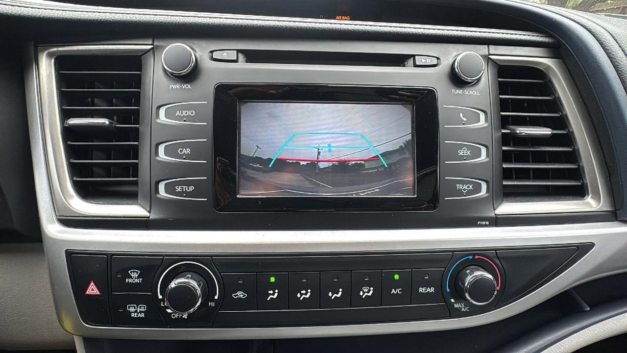 2019 Toyota Highlander  Selma TX