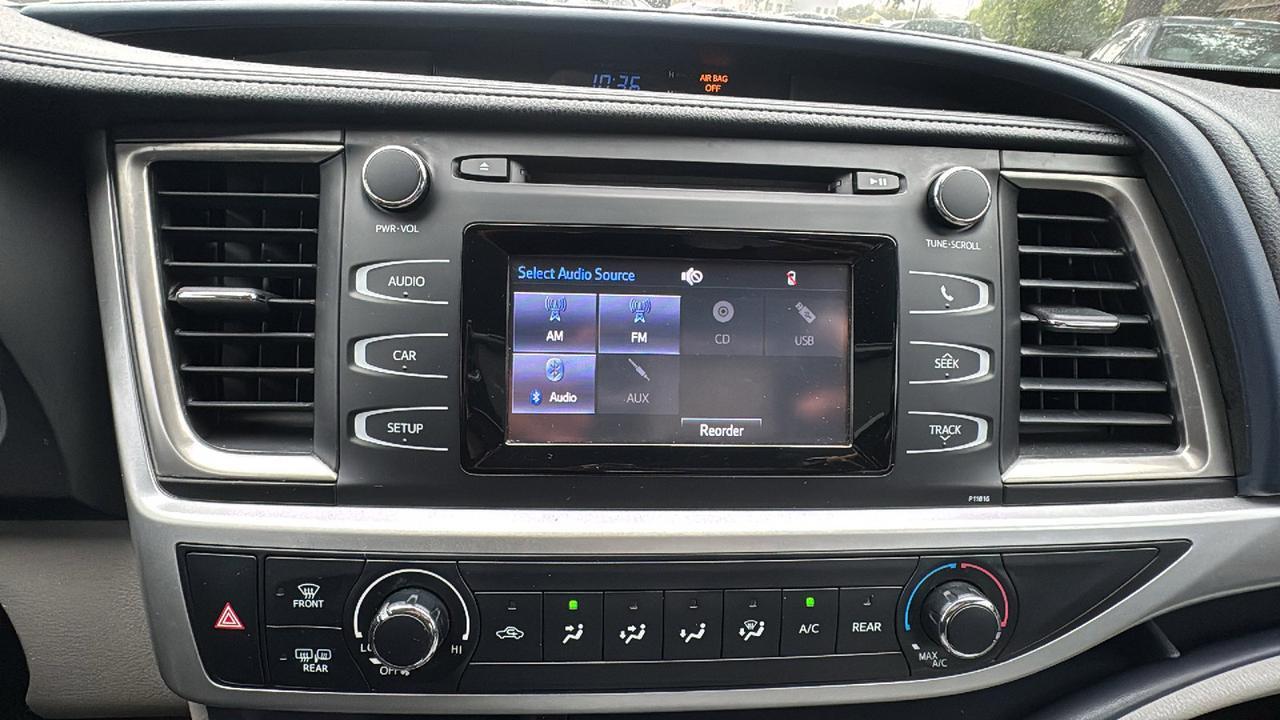 2019 Toyota Highlander  Selma TX