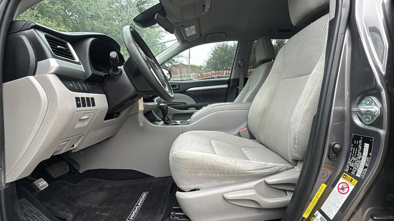 2019 Toyota Highlander  Selma TX