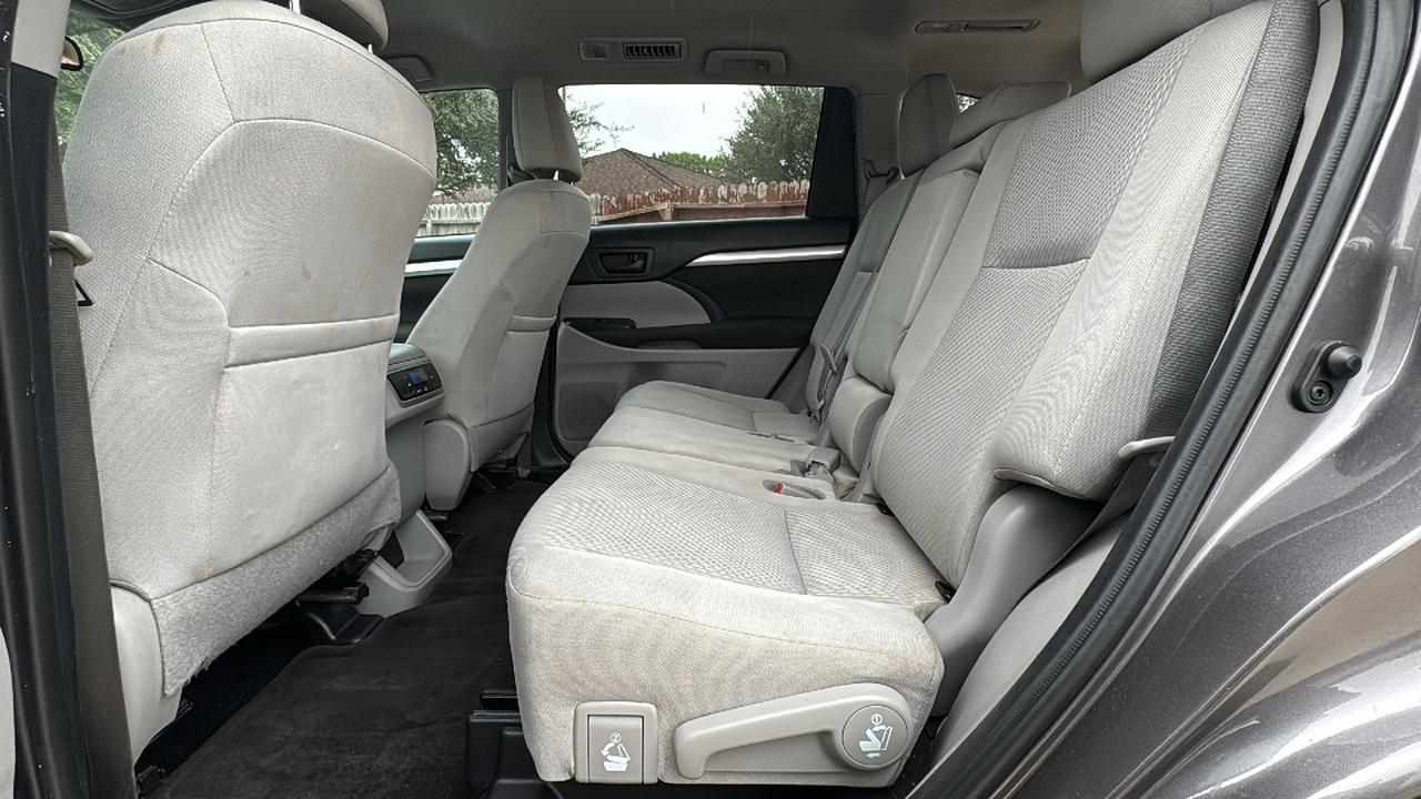 2019 Toyota Highlander  Selma TX