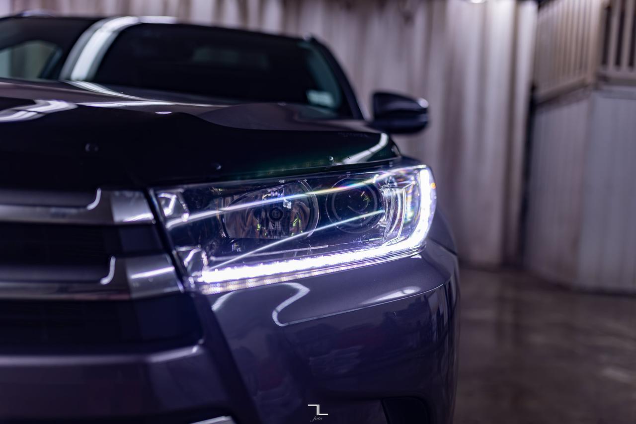 2019 Toyota Highlander AWD Limited Leather Roof Nav BCam Red Deer AB