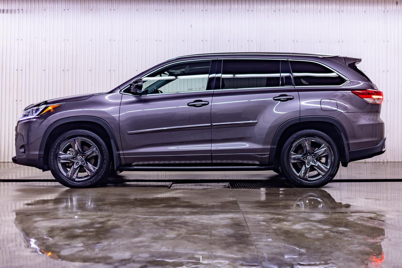 2019 Toyota Highlander AWD Limited Leather Roof Nav BCam Red Deer AB