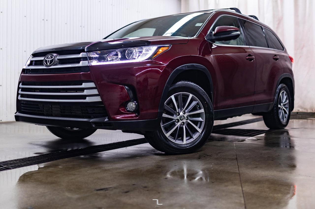 2019 Toyota Highlander AWD XLE Leather Roof Nav BCam Red Deer AB